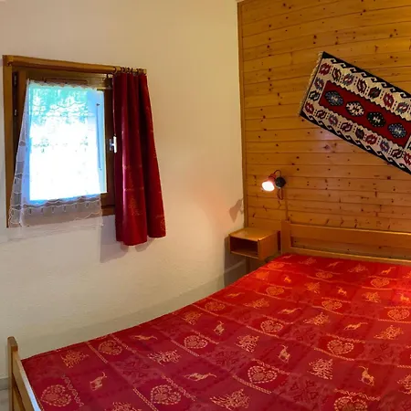 - 6 Pers, Balcon, Equipements Complets - Fr-1-293-105 * Les Saisies